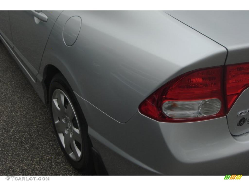2009 Civic LX Sedan - Alabaster Silver Metallic / Gray photo #18