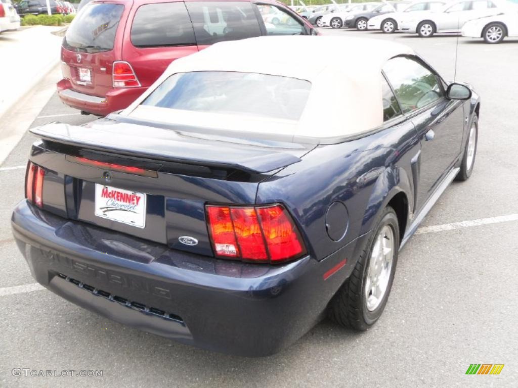 2003 Mustang V6 Convertible - True Blue Metallic / Medium Parchment photo #5