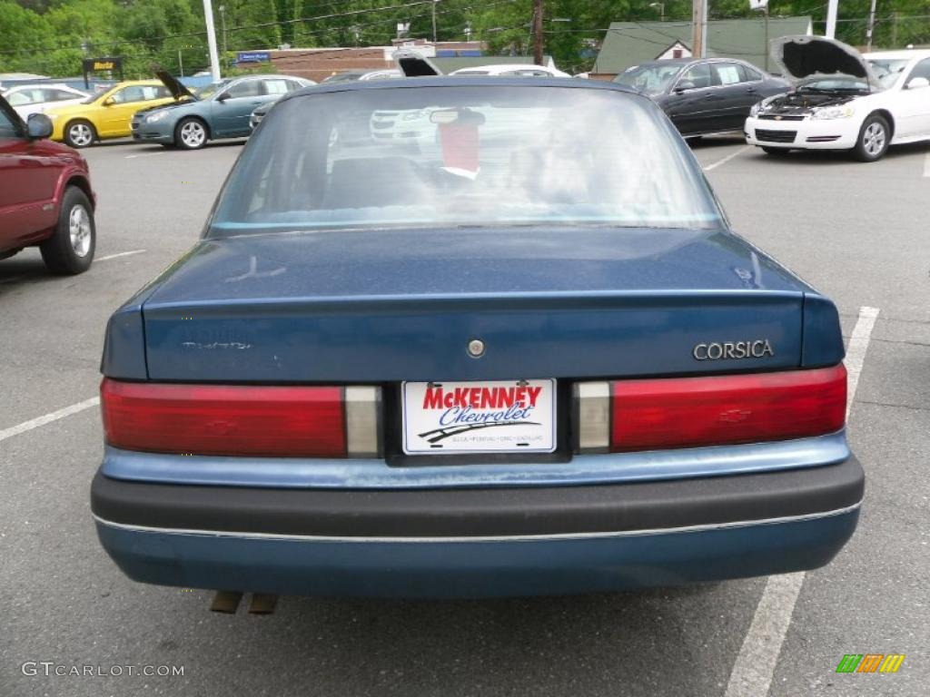 1989 Corsica Sedan - Blue Metallic / Blue photo #3