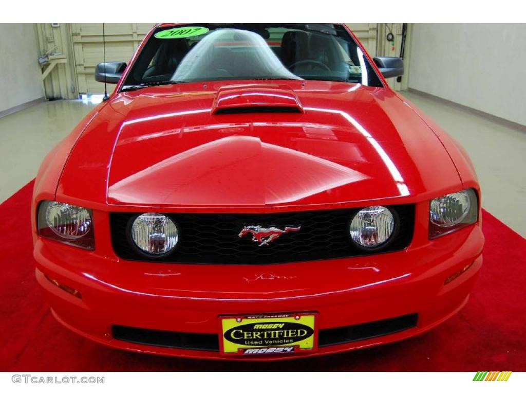 2007 Mustang GT Premium Coupe - Torch Red / Dark Charcoal photo #5