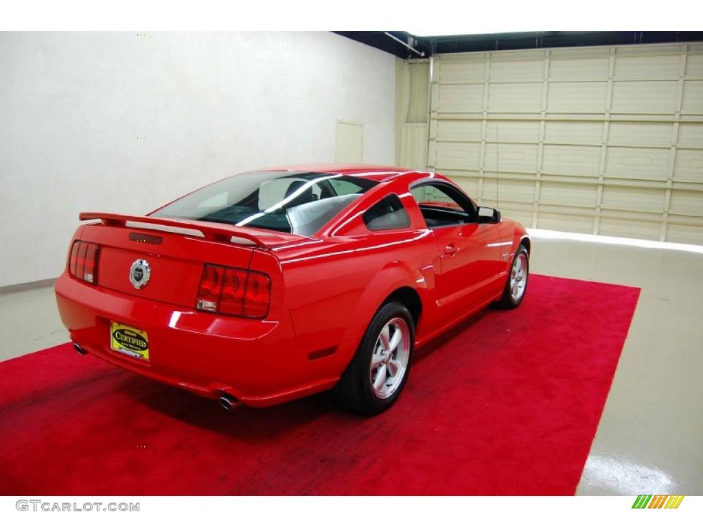 2007 Mustang GT Premium Coupe - Torch Red / Dark Charcoal photo #24