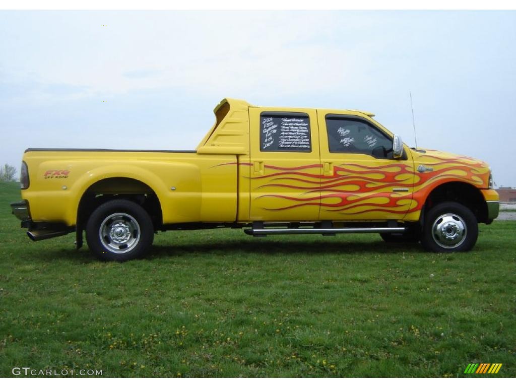 2006 F350 Super Duty Lariat Crew Cab 4x4 Dually - Blazing Yellow / Black photo #6