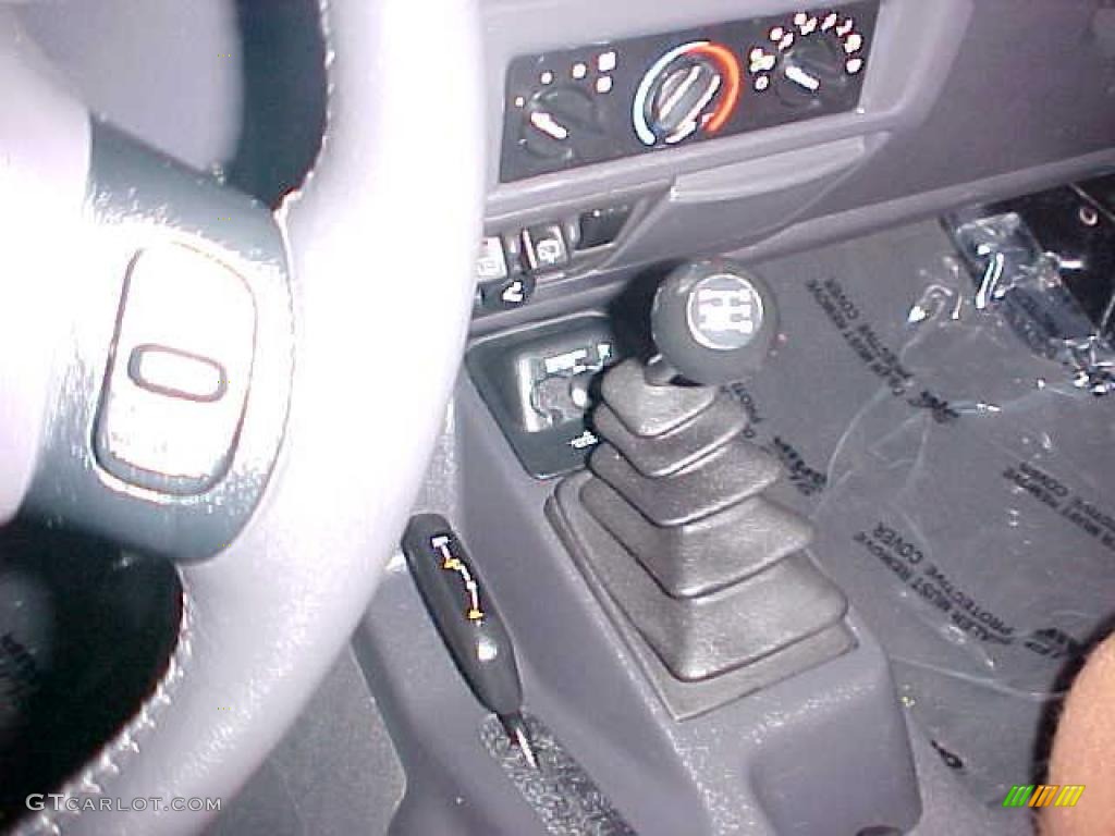 2002 Wrangler X 4x4 - Black / Camel Beige photo #18
