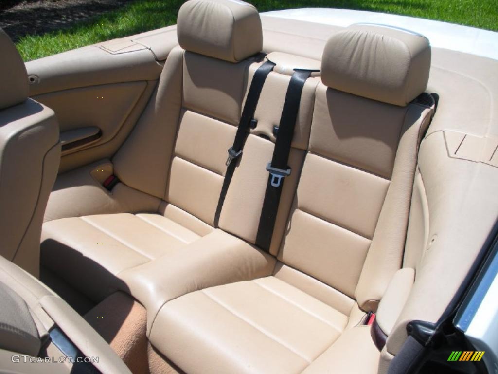 2004 3 Series 330i Convertible - Alpine White / Sand photo #18