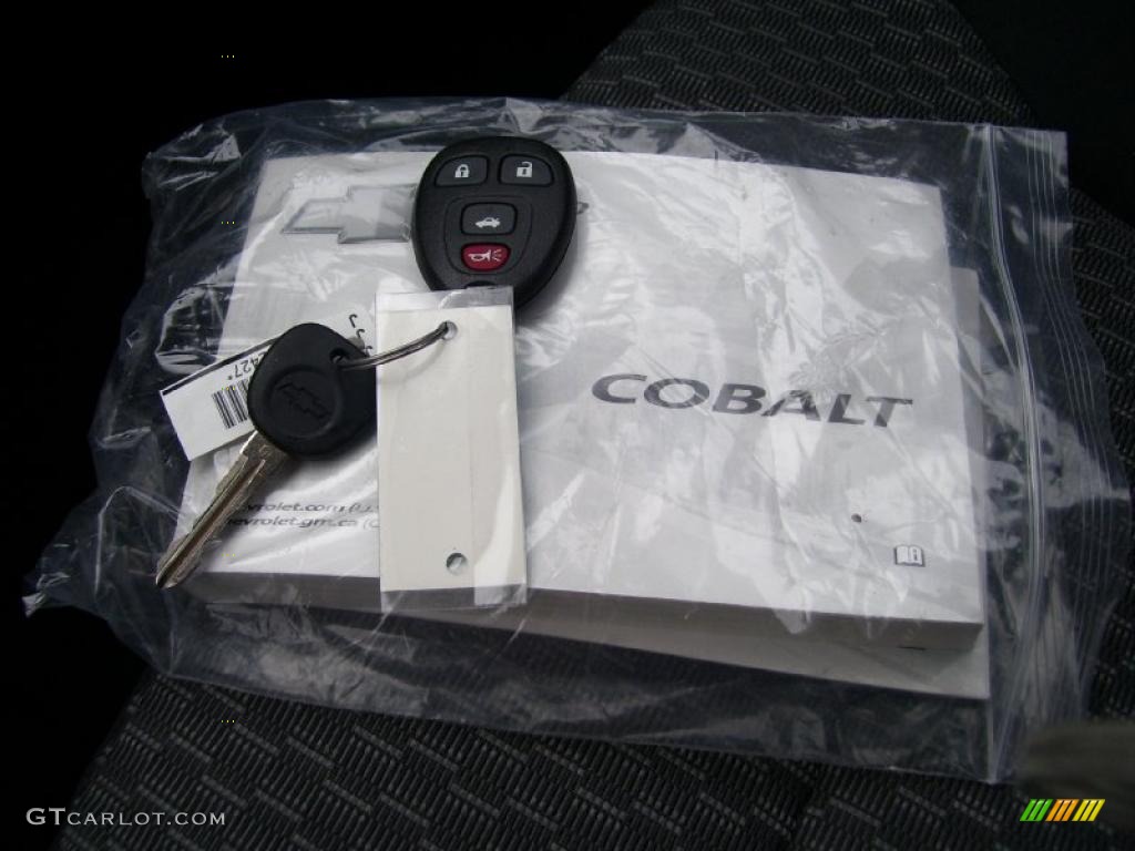 2010 Cobalt LT Sedan - Summit White / Ebony photo #29