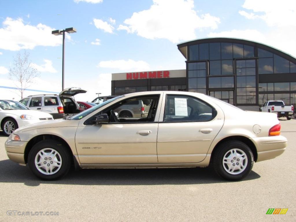 Champagne Beige Pearl Dodge Stratus