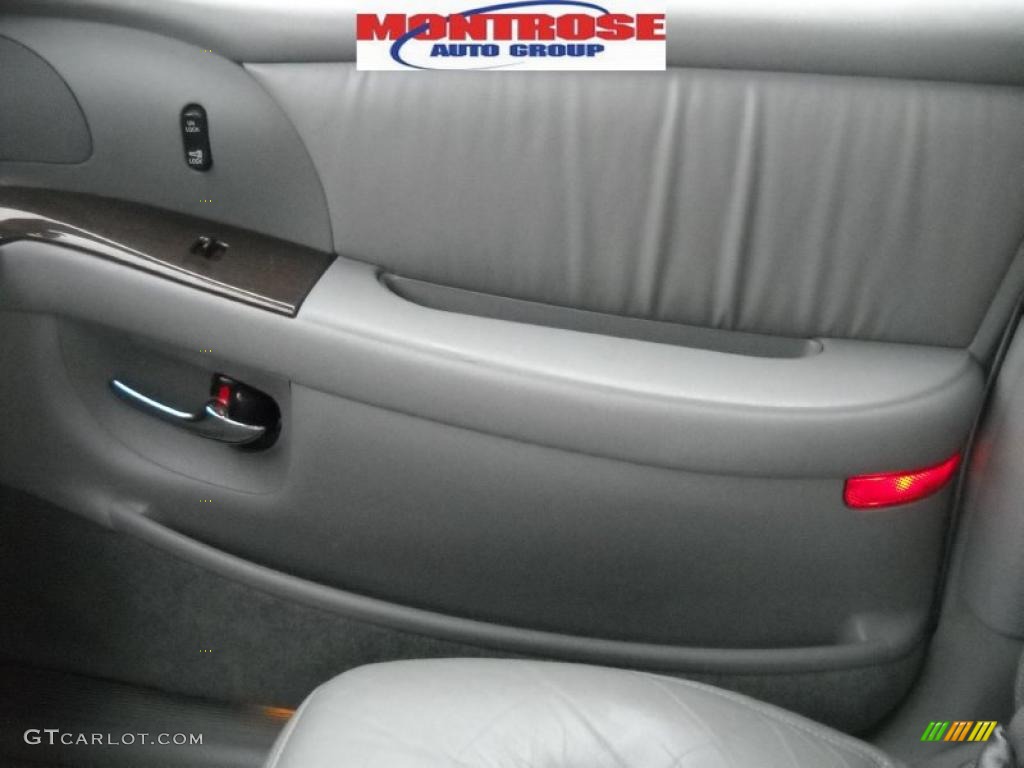 2004 Park Avenue  - Silver Blue Ice Metallic / Shale photo #27