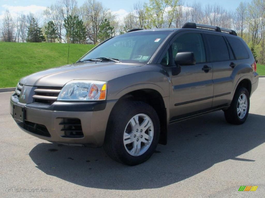 2004 Endeavor LS AWD - Titanium Gray Pearl / Charcoal Gray photo #1