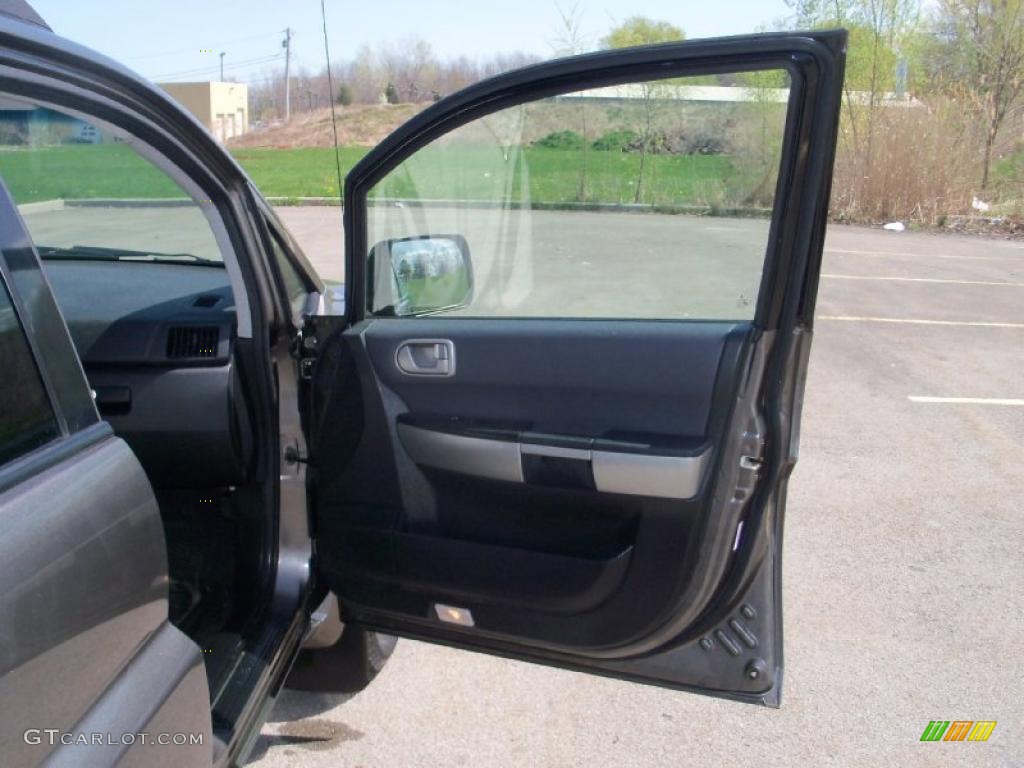 2004 Endeavor LS AWD - Titanium Gray Pearl / Charcoal Gray photo #15