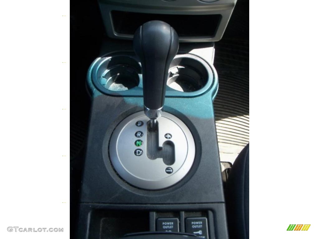 2004 Endeavor LS AWD - Titanium Gray Pearl / Charcoal Gray photo #24