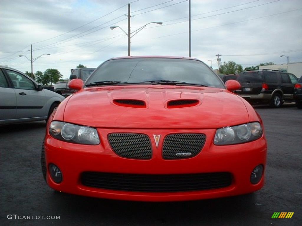 2005 GTO Coupe - Torrid Red / Black photo #2