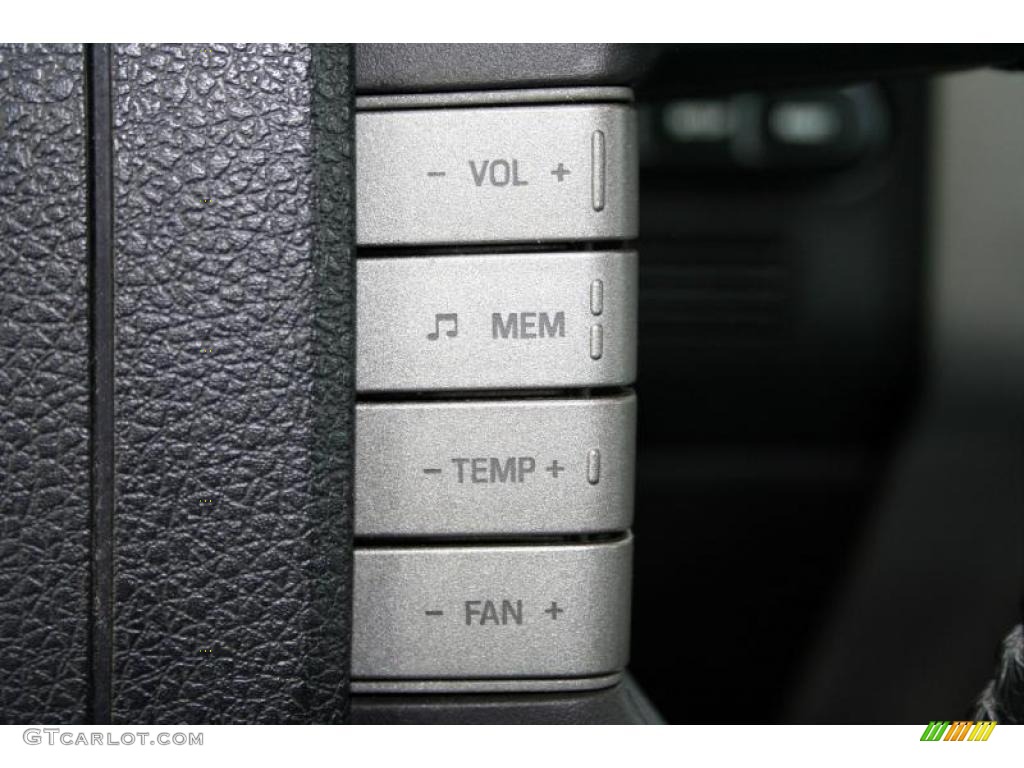 2004 F150 Lariat SuperCrew 4x4 - Black / Black photo #78
