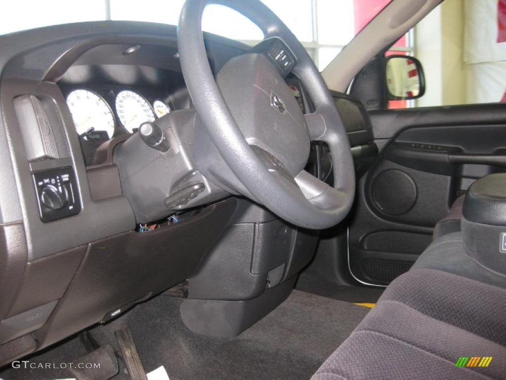 2005 Ram 1500 SLT Quad Cab 4x4 - Bright White / Dark Slate Gray photo #13