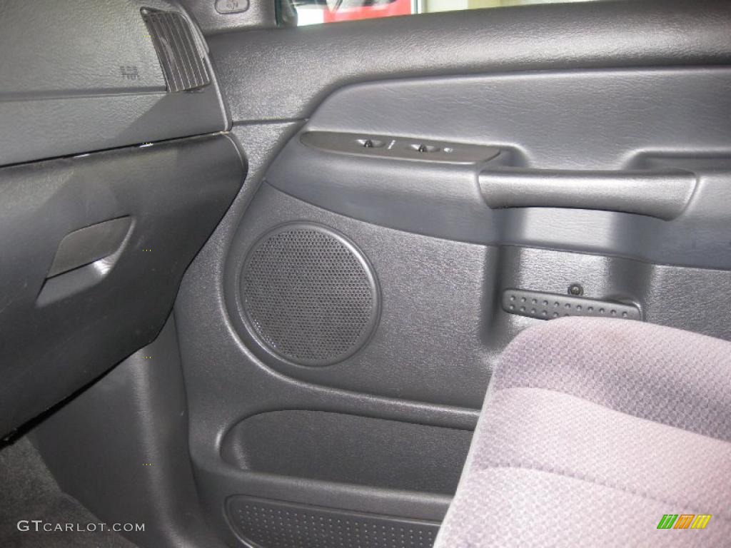 2005 Ram 1500 SLT Quad Cab 4x4 - Bright White / Dark Slate Gray photo #22