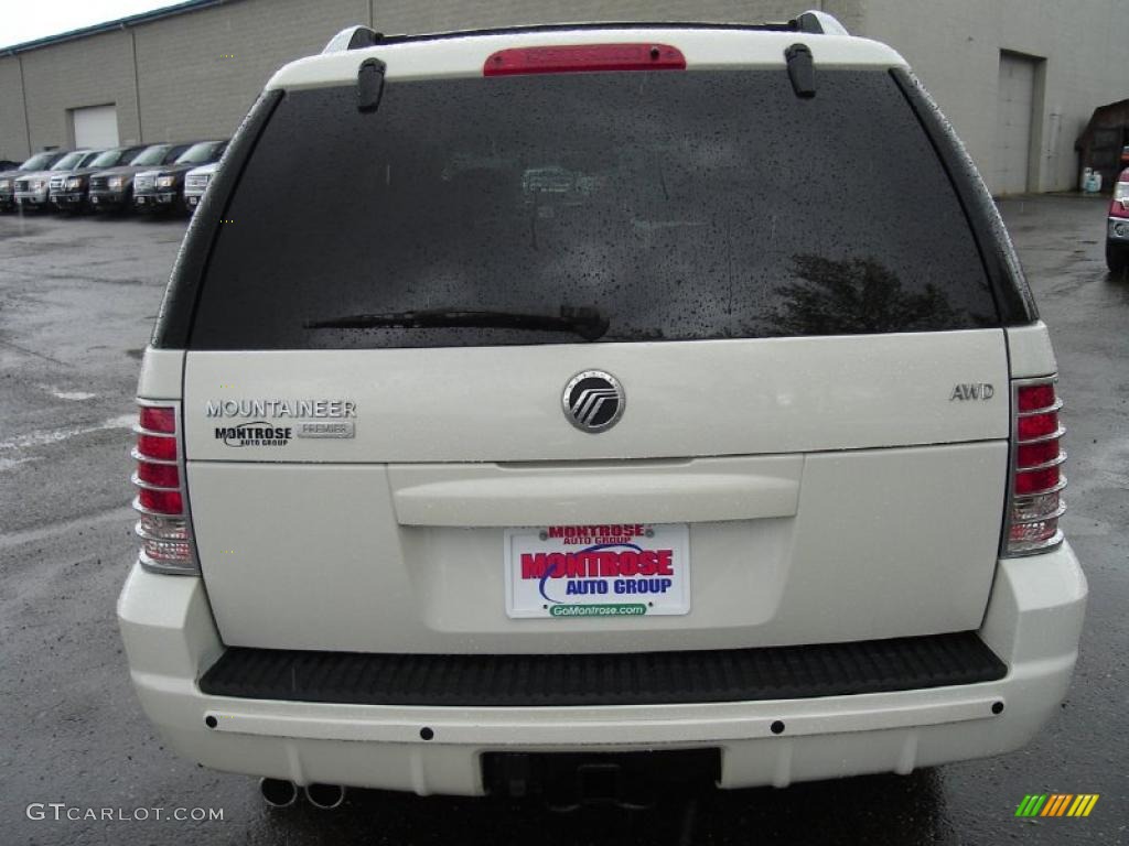 2003 Mountaineer Premier AWD - Ceramic White Tri-Coat / Medium Dark Parchment photo #4