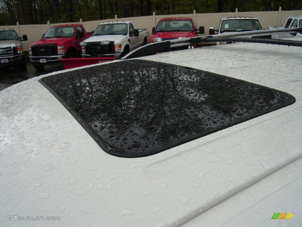 2003 Mountaineer Premier AWD - Ceramic White Tri-Coat / Medium Dark Parchment photo #13