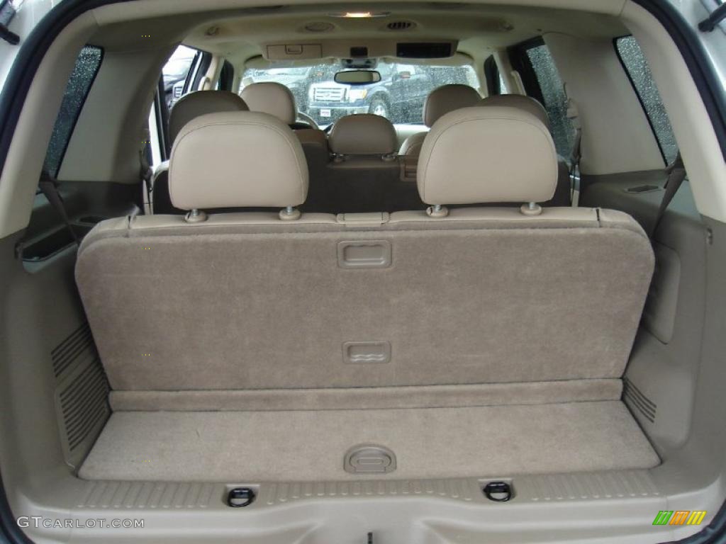 2003 Mountaineer Premier AWD - Ceramic White Tri-Coat / Medium Dark Parchment photo #20