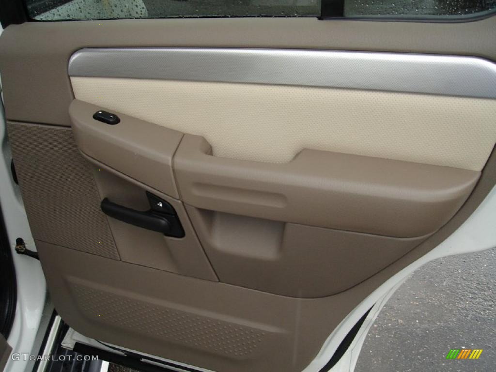 2003 Mountaineer Premier AWD - Ceramic White Tri-Coat / Medium Dark Parchment photo #24