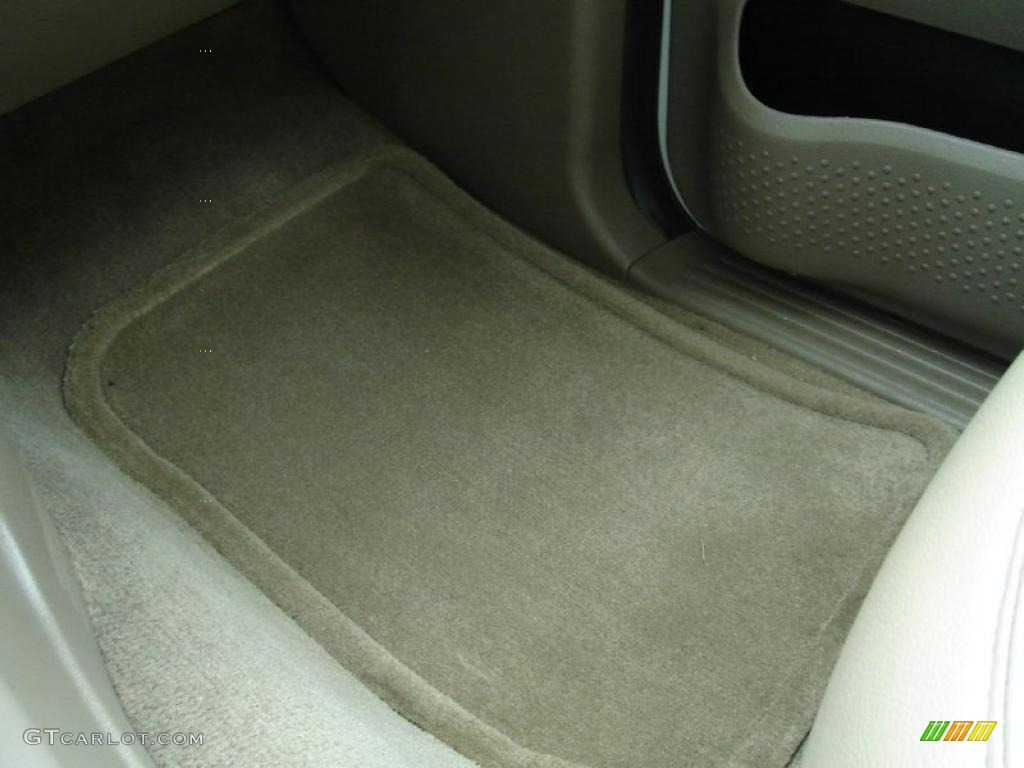 2003 Mountaineer Premier AWD - Ceramic White Tri-Coat / Medium Dark Parchment photo #30