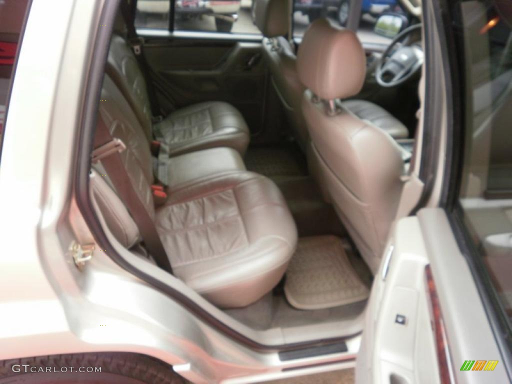 2003 Grand Cherokee Limited 4x4 - Light Pewter Metallic / Sandstone photo #16