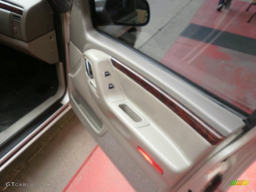 2003 Grand Cherokee Limited 4x4 - Light Pewter Metallic / Sandstone photo #18
