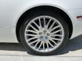 Stratus White - DB9 Volante Photo No. 9