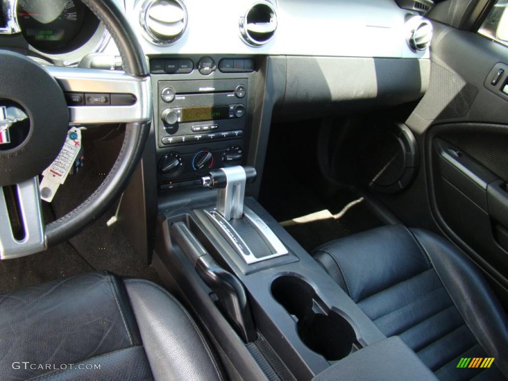 2006 Mustang GT Premium Convertible - Screaming Yellow / Dark Charcoal photo #17
