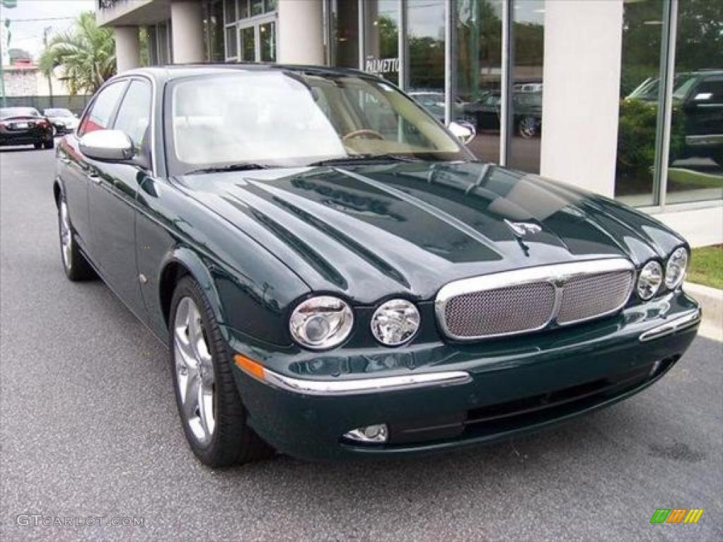 2007 Jaguar Racing Green Metallic Jaguar XJ Vanden Plas 2907448 Photo