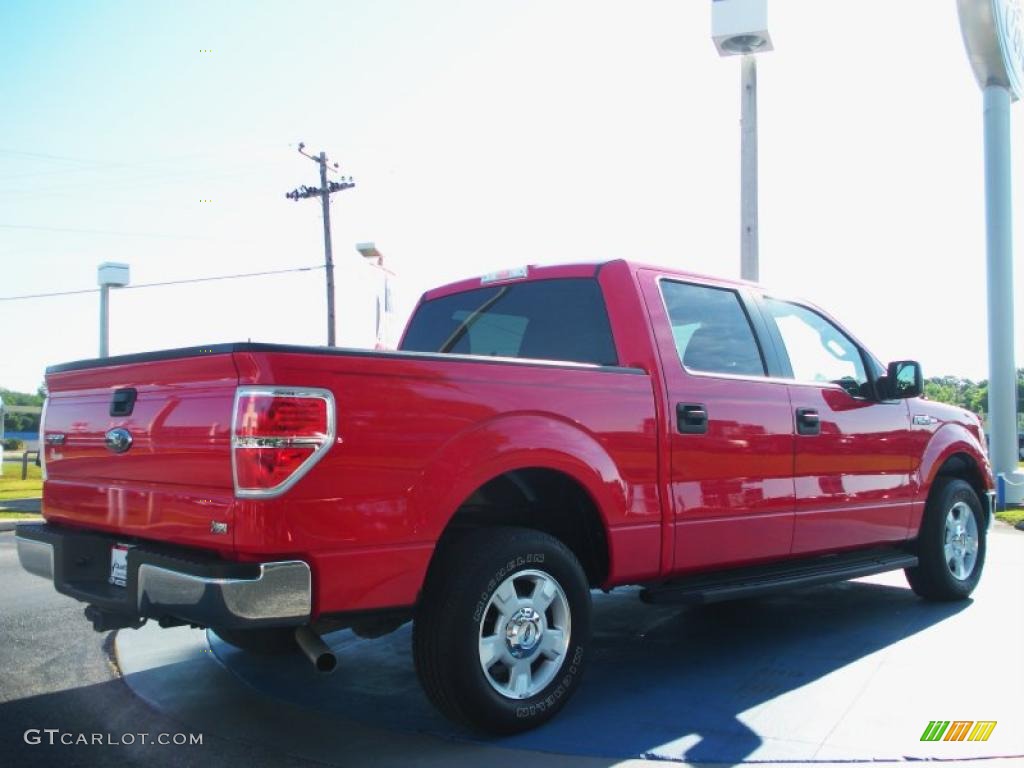 2010 F150 XLT SuperCrew - Vermillion Red / Medium Stone photo #5