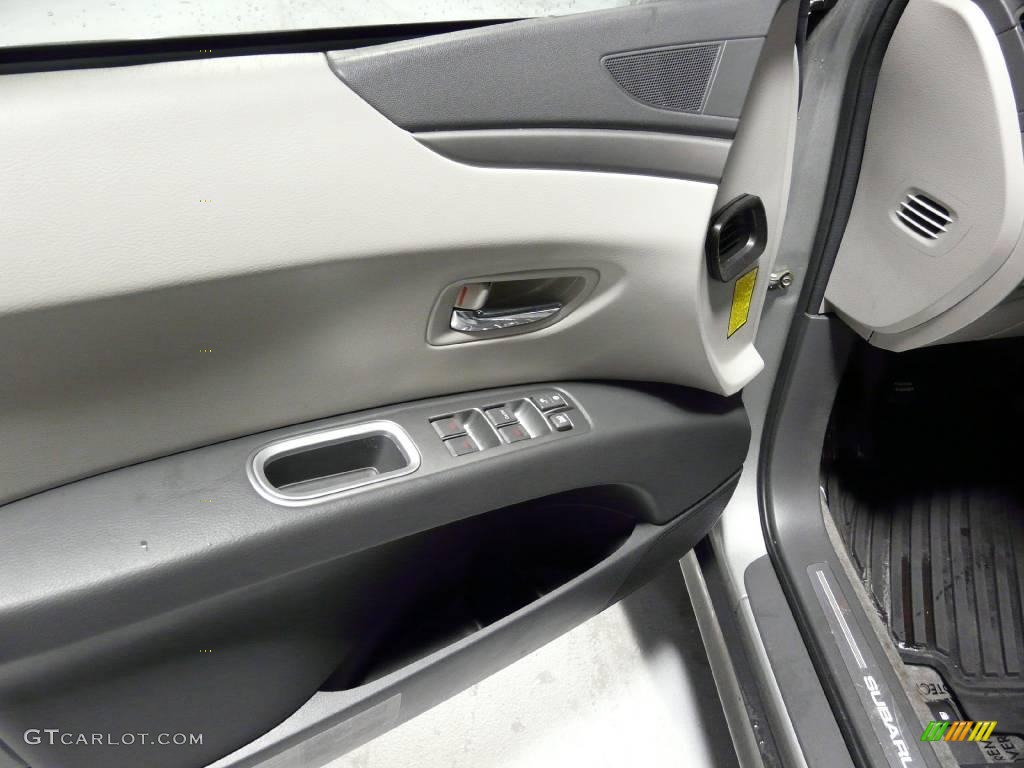 2007 B9 Tribeca Limited 5 Passenger - Diamond Gray Metallic / Slate Gray photo #25