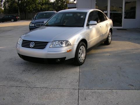 2002 Volkswagen Passat Sedan Data, Info and Specs