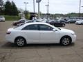 Super White - Camry LE Photo No. 5