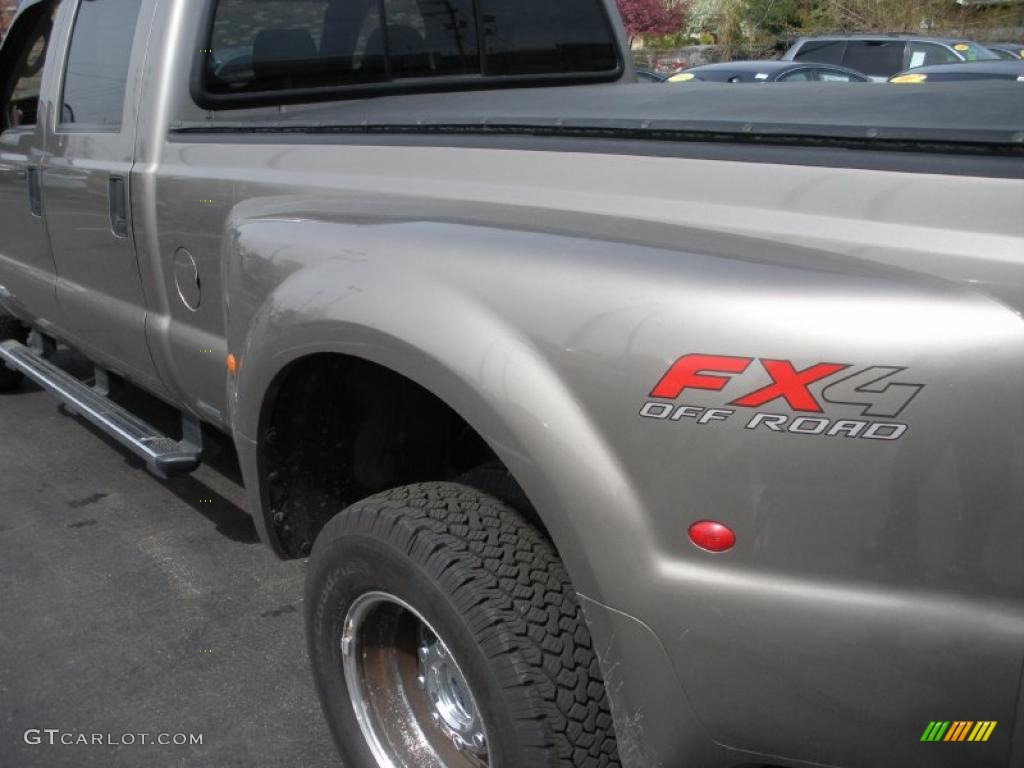 2005 F350 Super Duty Lariat Crew Cab 4x4 Dually - Arizona Beige Metallic / Tan photo #9