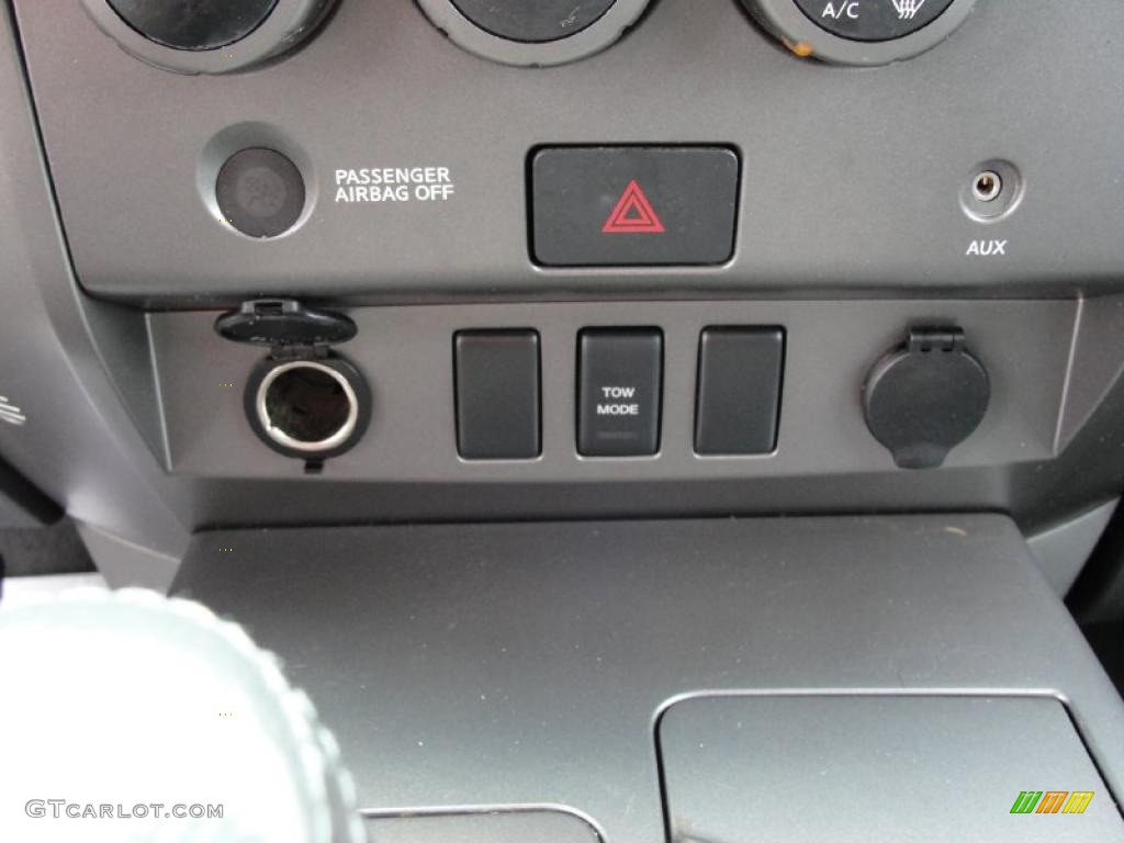 2007 Titan XE King Cab - Radiant Silver / Steel Gray photo #44