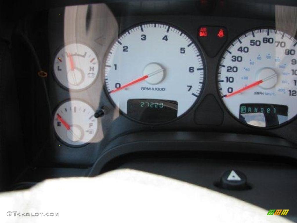 2005 Ram 1500 SLT Daytona Quad Cab 4x4 - Go ManGo! / Dark Slate Gray photo #7