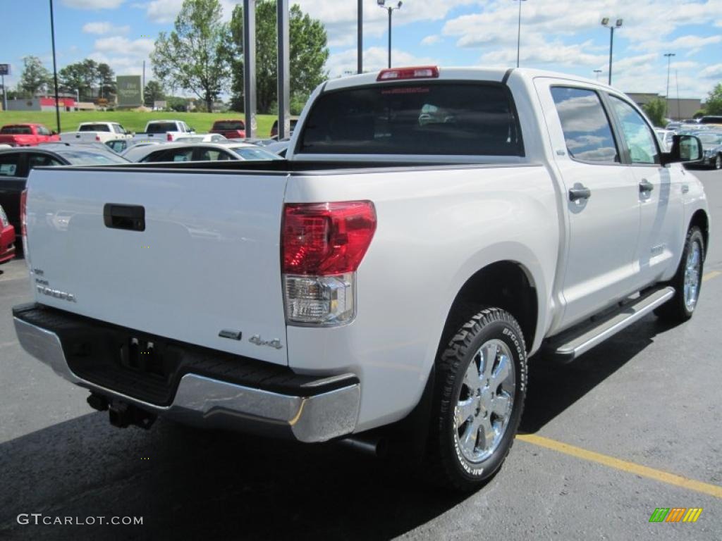 2010 Tundra CrewMax 4x4 - Super White / Graphite Gray photo #6