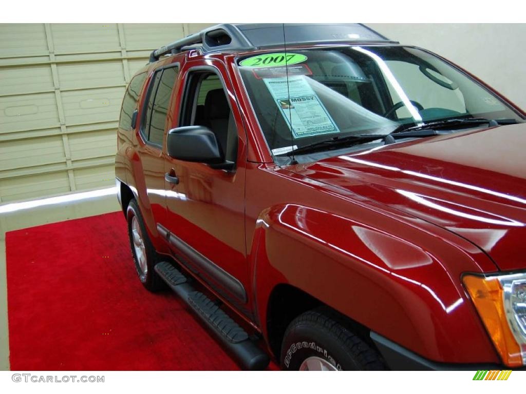 2007 Xterra SE - Red Brawn Metallic / Desert/Graphite photo #6