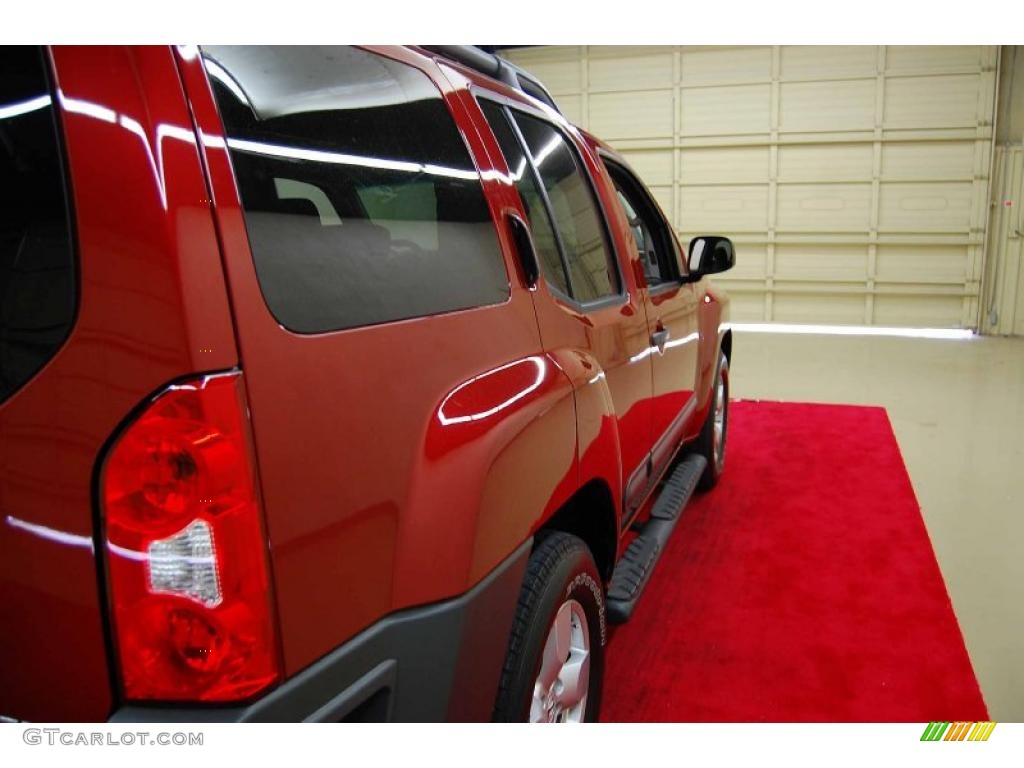 2007 Xterra SE - Red Brawn Metallic / Desert/Graphite photo #29