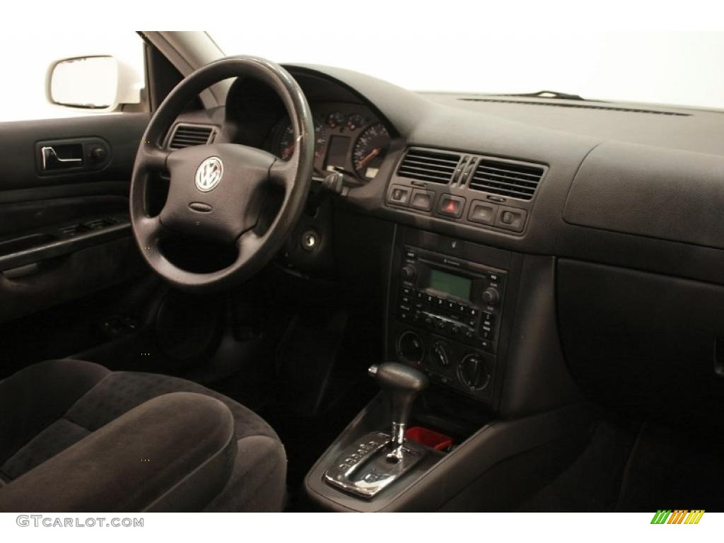 2003 Jetta GLS 1.8T Sedan - Campanella White / Black photo #16