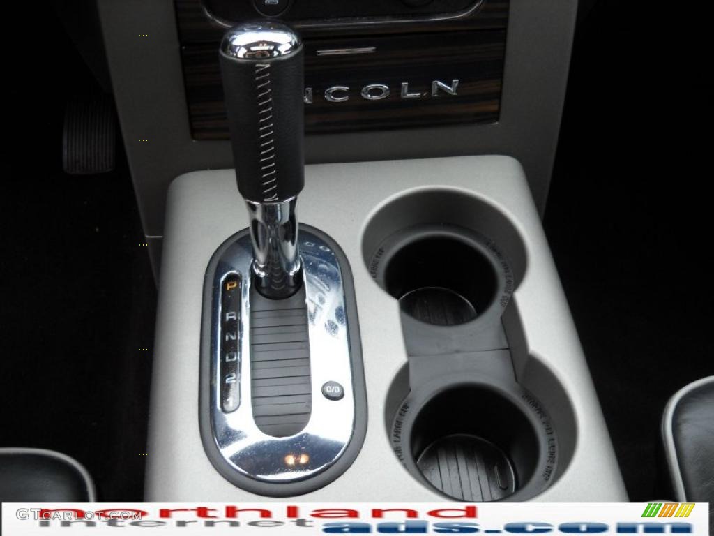 2008 Mark LT SuperCrew 4x4 - Black / Black/Dove Grey Piping photo #18