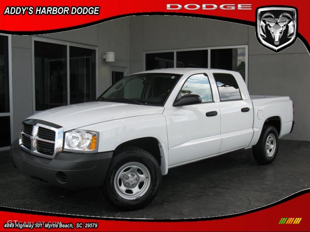 2006 Dakota ST Quad Cab - Bright White / Medium Slate Gray photo #1