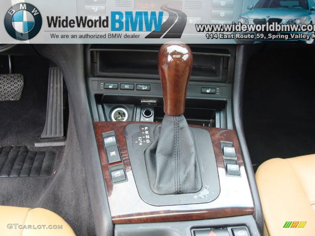 2003 3 Series 325xi Sedan - Jet Black / Natural Brown photo #14