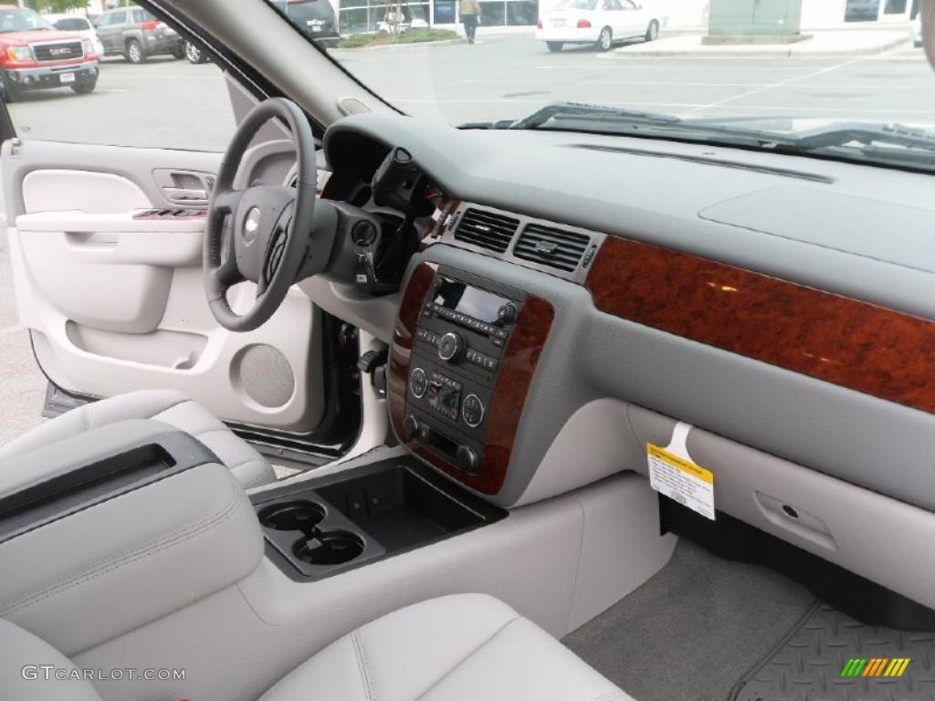 2010 Silverado 1500 LTZ Extended Cab 4x4 - Black / Light Titanium/Dark Titanium photo #21