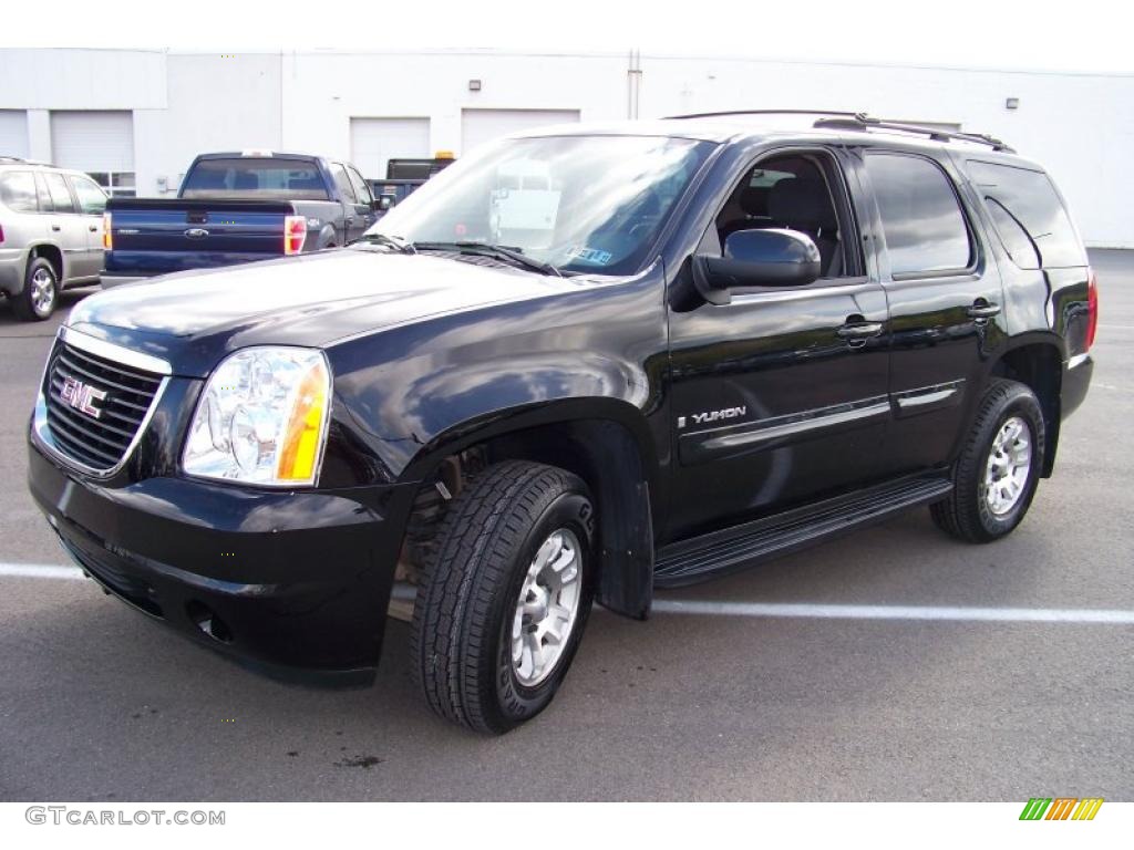 2007 Yukon SLT 4x4 - Onyx Black / Ebony Black photo #1