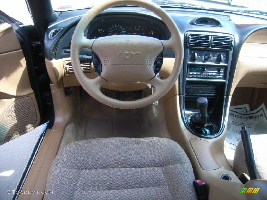 1997 Mustang V6 Convertible - Pacific Green Metallic / Saddle photo #25