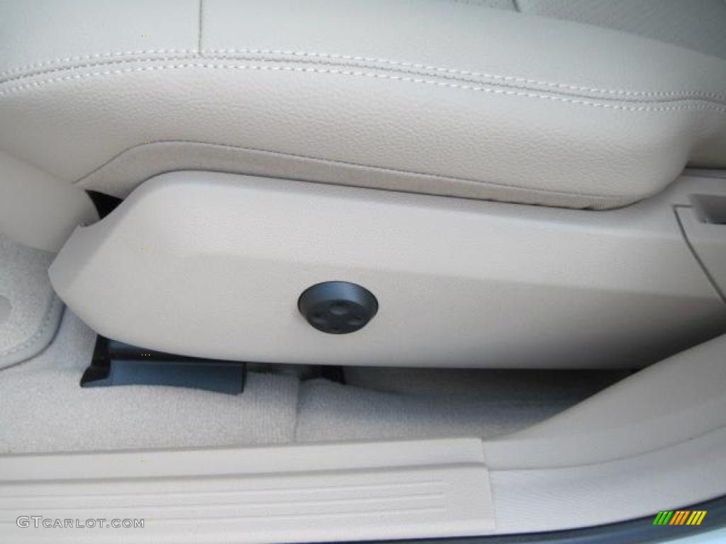 2010 E 350 Sedan - Arctic White / Almond Beige photo #13