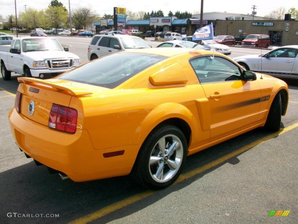 2008 Mustang GT/CS California Special Coupe - Grabber Orange / Dark Charcoal/Medium Parchment photo #4
