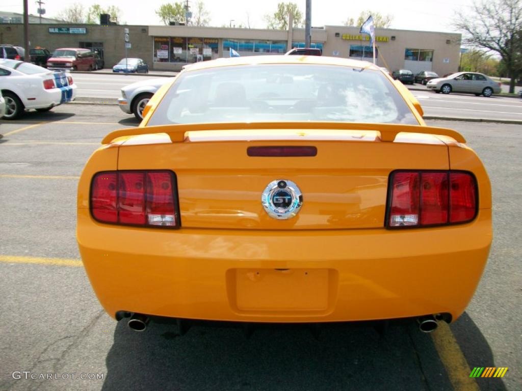 2008 Mustang GT/CS California Special Coupe - Grabber Orange / Dark Charcoal/Medium Parchment photo #16
