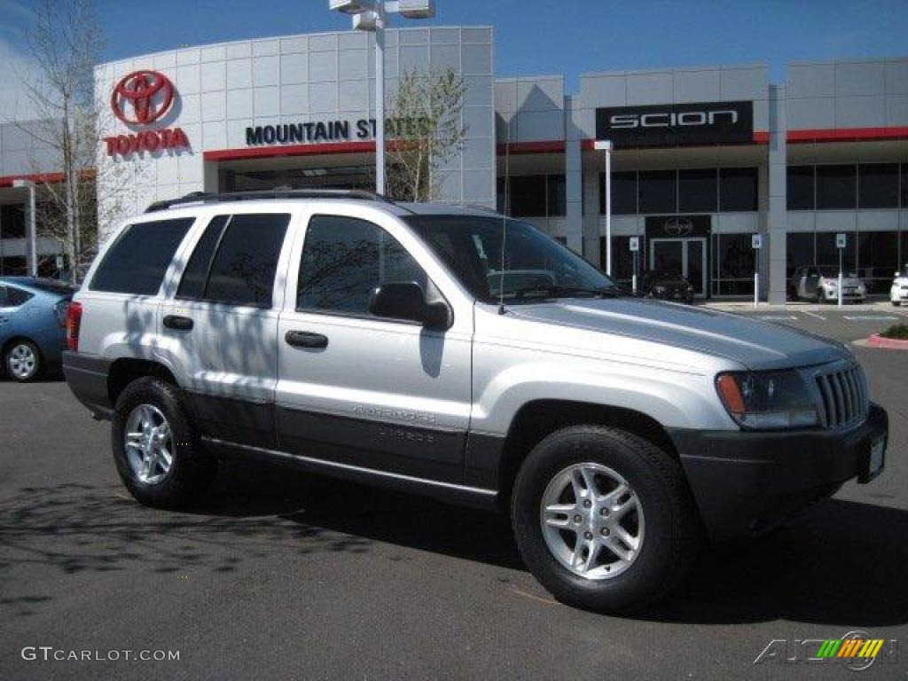 2004 Grand Cherokee Special Edition 4x4 - Bright Silver Metallic / Taupe photo #1