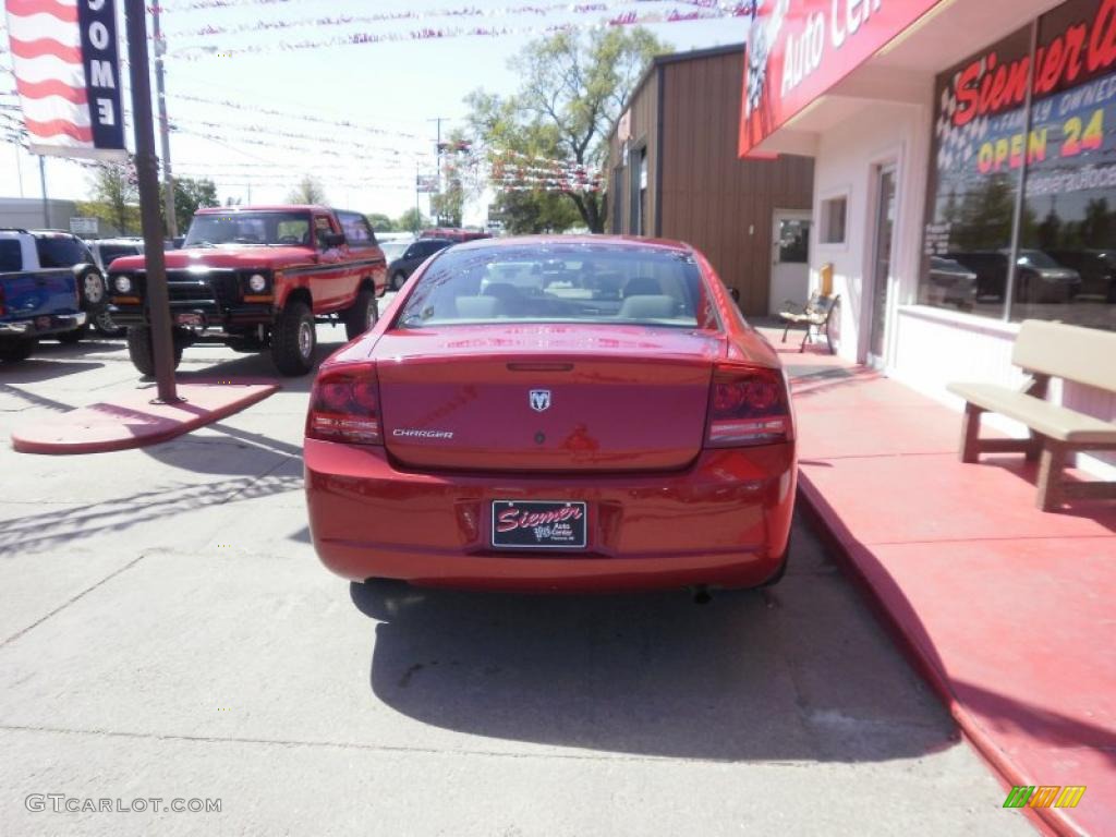 2006 Charger SE - Inferno Red Crystal Pearl / Dark Slate Gray/Light Graystone photo #4